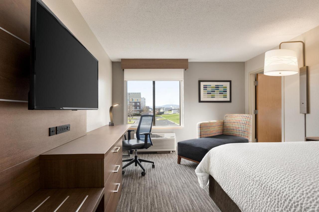 Holiday Inn Express Hotel & Suites Anniston/Oxford By Ihg Buitenkant foto