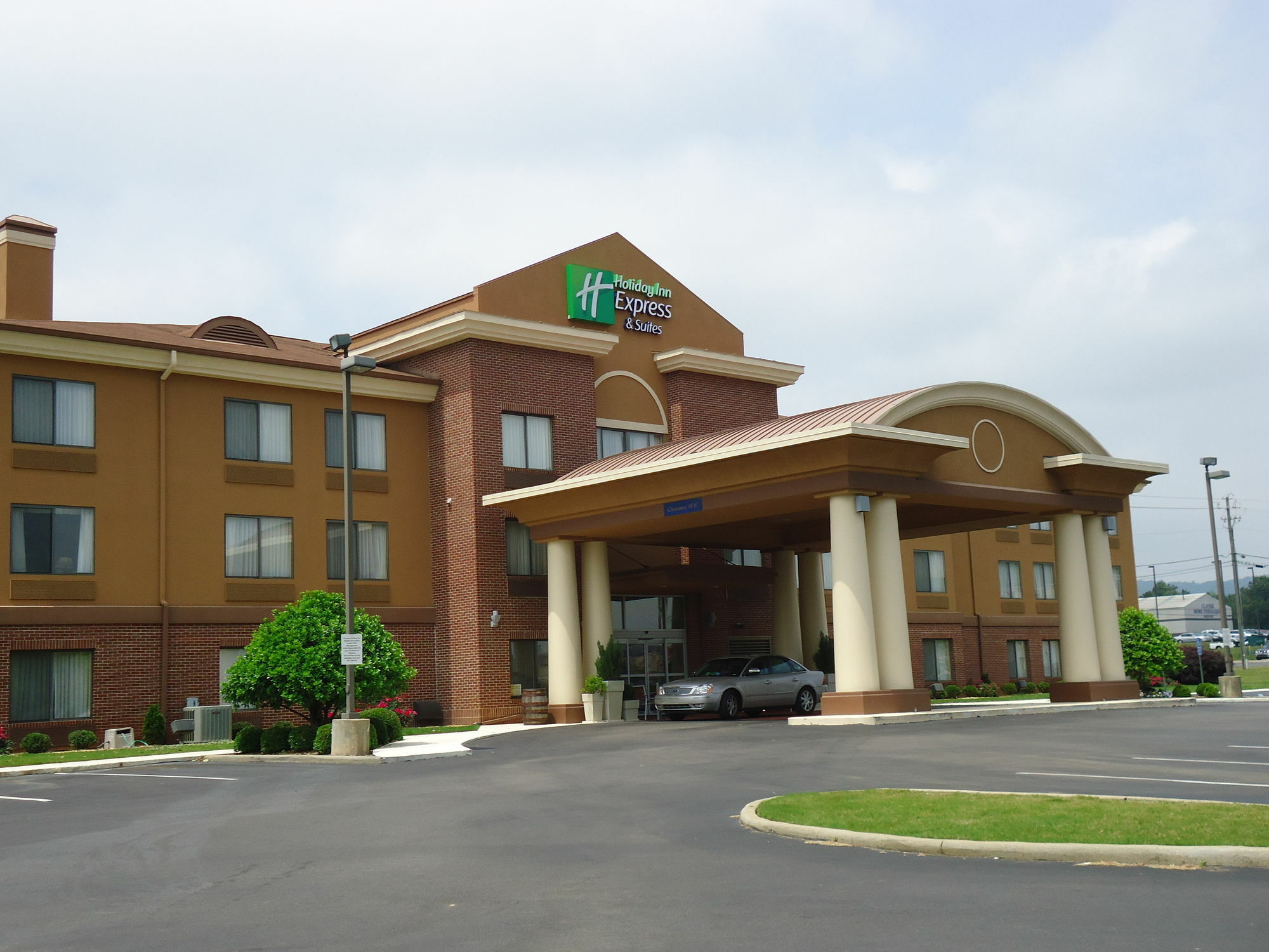 Holiday Inn Express Hotel & Suites Anniston/Oxford By Ihg Buitenkant foto