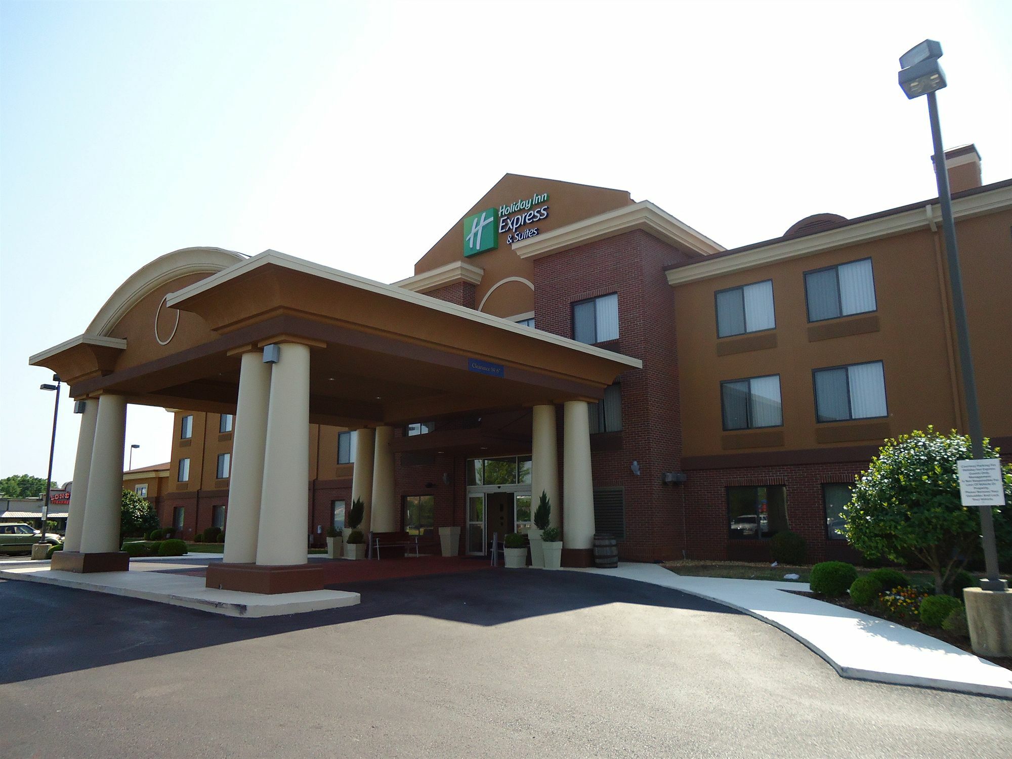 Holiday Inn Express Hotel & Suites Anniston/Oxford By Ihg Buitenkant foto